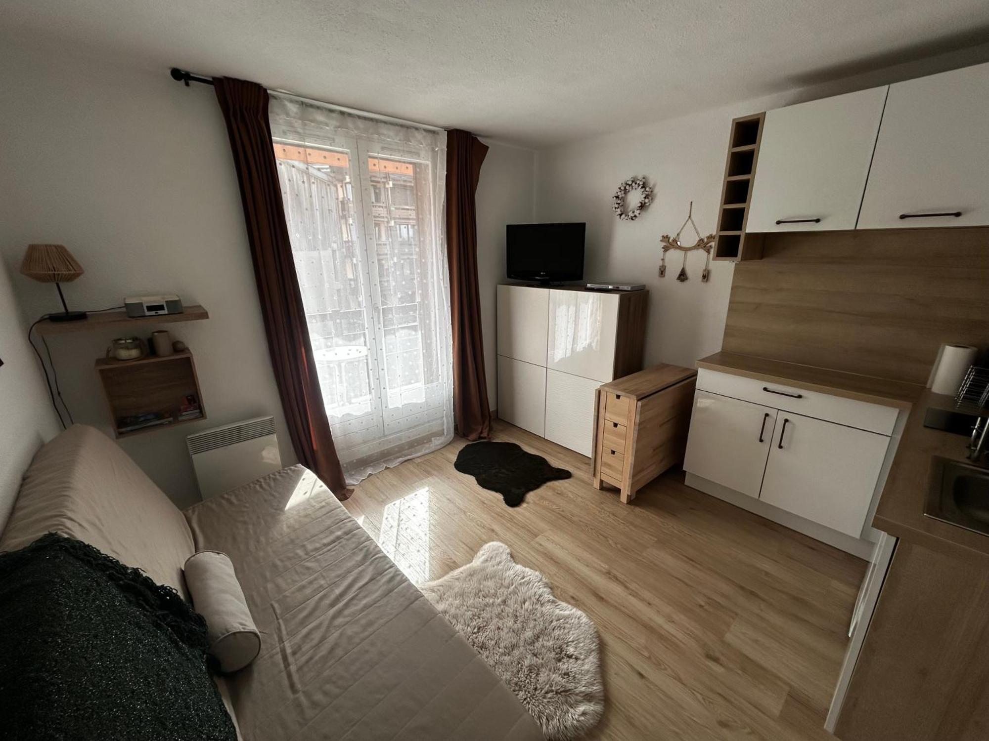 Studio Risoul 1850 Luaran gambar